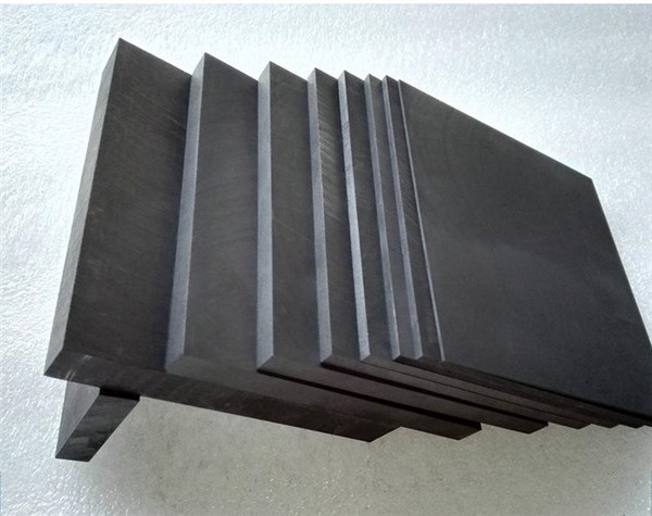 石墨板出現(xiàn)裂紋是什么情況？石墨板廠(chǎng)家河南華旭石墨模具有限公司告訴你答案